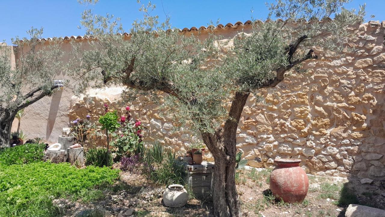 مبيت وإفطار Pinoso Casa Rodriguillo المظهر الخارجي الصورة